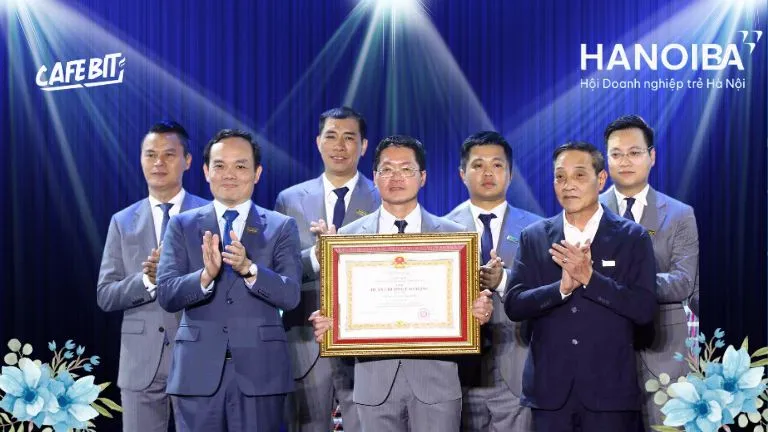 Hội Doanh nghiệp trẻ Hà Nội vinh dự đón nhận Huân chương Lao động hạng Nhì