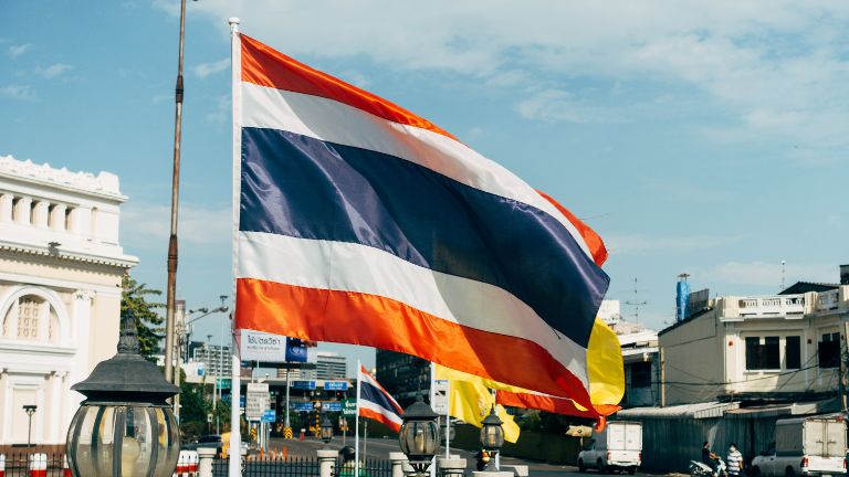 Hình ảnh bài viết: Thái Lan đột kích cơ sở quét mống mắt của Worldcoin ($WLD)