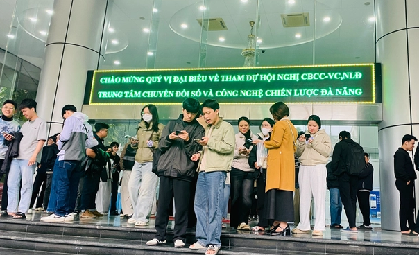 Hình ảnh bài viết: Sinh viên Đà Nẵng lần đầu trải nghiệm đổi USDT sang VNĐ trong sandbox